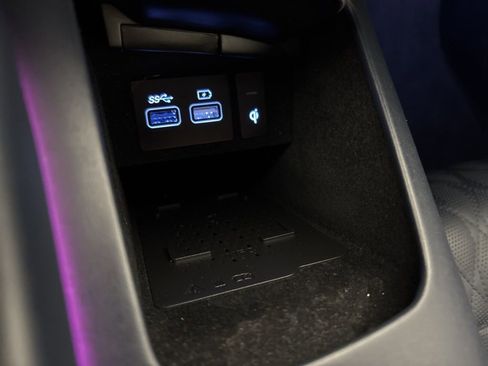 Used 2025 Genesis GV70 3.5T Sport w/ Sport Advanced Package image 39