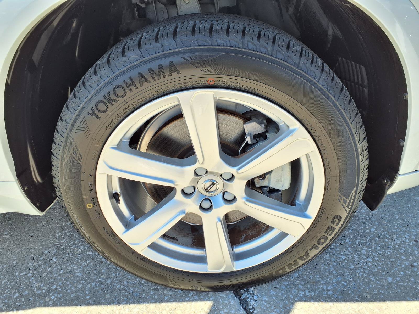 Certified 2024 Volvo XC90 B5 Core AWD/4WD image 9