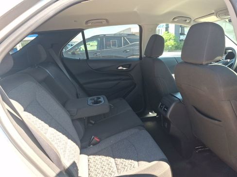 Used 2024 Chevrolet Equinox LT image 11