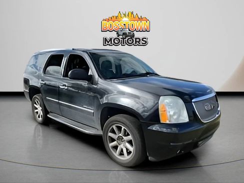 Used 2011 GMC Yukon Denali image 8