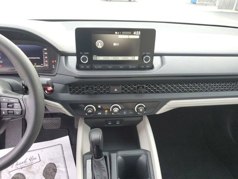 Certified 2023 Honda Accord LX image 17