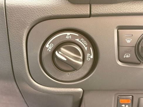 New 2026 Nissan Frontier SV w/ SV Convenience Package image 33