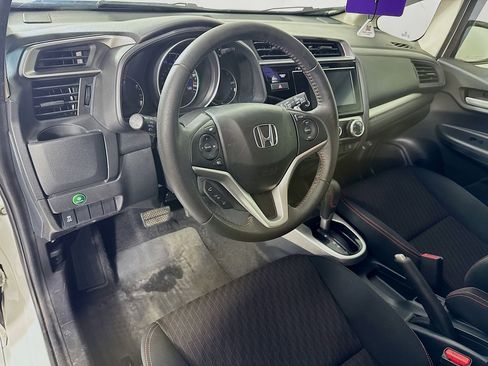 Used 2018 Honda Fit Sport image 9