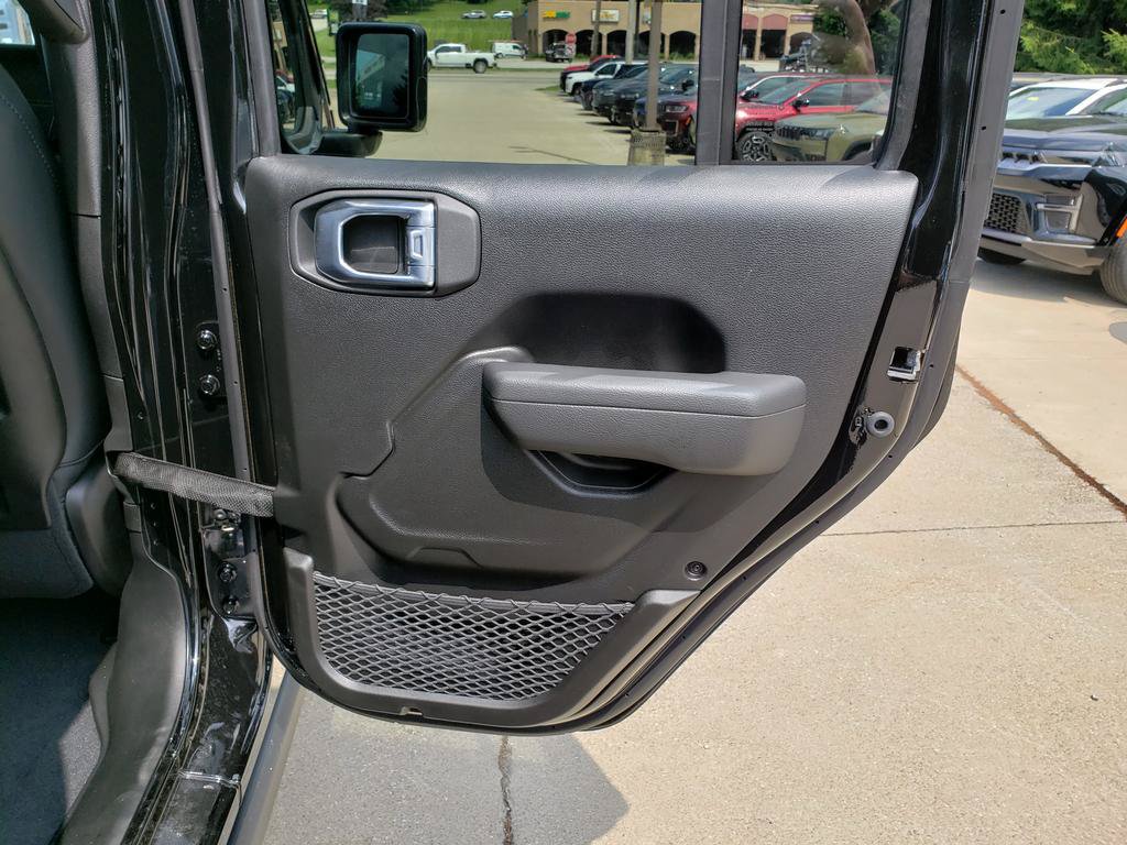 New 2026 Jeep Wrangler Unlimited Rubicon 392 AWD/4WD image 18
