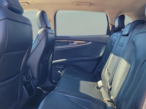 Used 2021 Lincoln Nautilus Reserve image 8