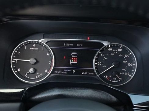 Certified 2025 Nissan Pathfinder SV FWD image 12