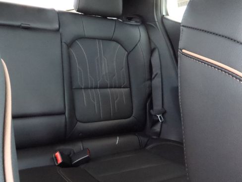 New 2025 Buick Envista Avenir image 12