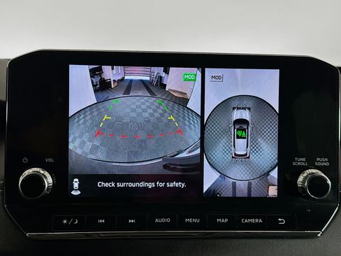 Used 2023 Mitsubishi Outlander SE image 29