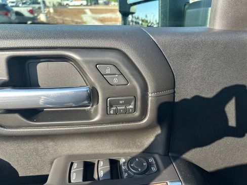 Used 2021 Chevrolet Silverado 3500 High Country w/ Z71 Off-Road Package AWD/4WD image 16