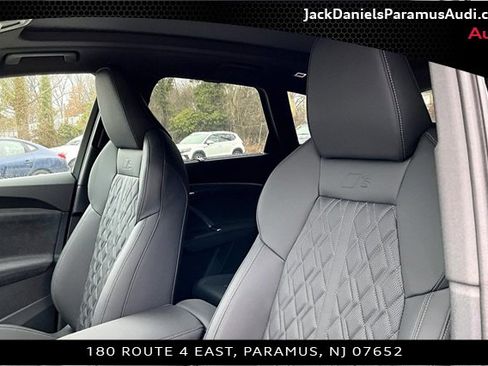 New 2025 Audi SQ5 Premium Plus image 9