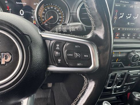 Used 2021 Jeep Wrangler Unlimited Sahara w/ Uconnect 4C Nav & Sound Group image 18