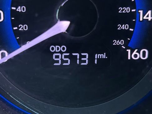 Used 2012 Hyundai Sonata Hybrid w/ Leather Pkg image 16