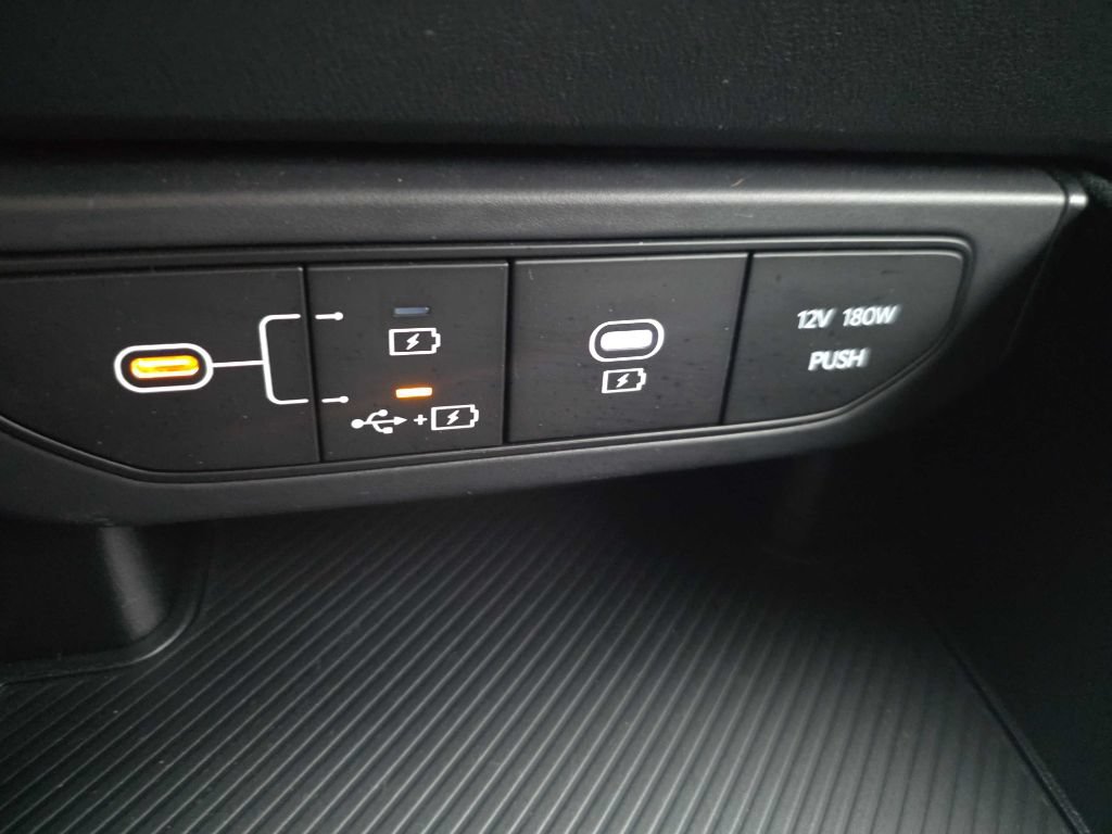 Used 2025 Kia K4 FWD image 16