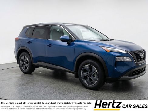 Used 2025 Nissan Rogue SV FWD image 1