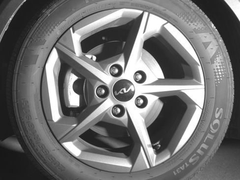 Used 2025 Kia K4 FWD image 12