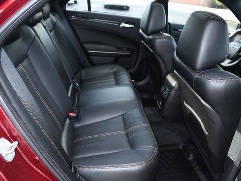 Used 2018 Chrysler 300 S w/ 300S Alloy Package image 20