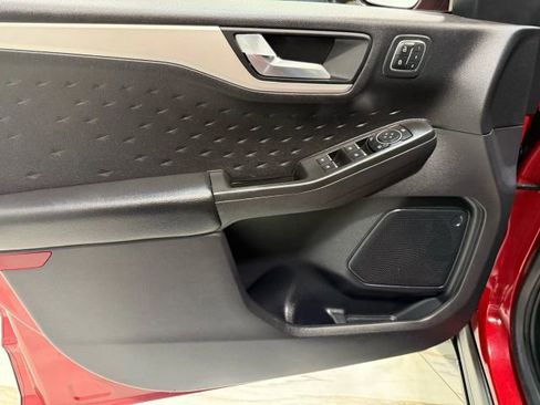 Used 2020 Ford Escape SEL image 60