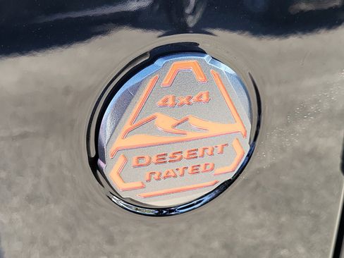 New 2025 Jeep Gladiator Mojave image 28