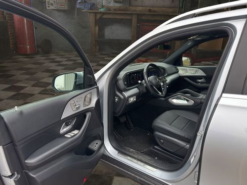 Used 2025 Mercedes-Benz GLE 350 4MATIC image 13