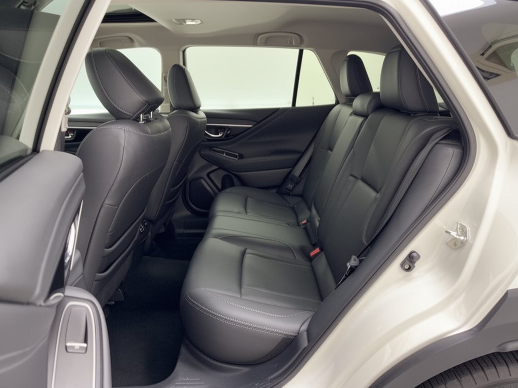 Used 2024 Subaru Outback Touring XT AWD/4WD image 25