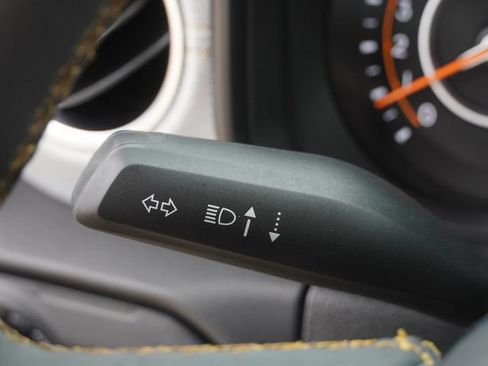 Used 2025 Jeep Wrangler Unlimited Sahara AWD/4WD image 28