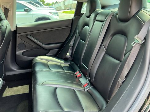 Used 2021 Tesla Model 3 Standard Range Plus RWD image 16