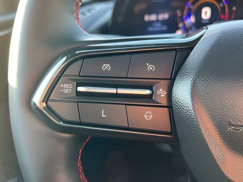 Used 2024 Chevrolet Traverse RS w/ LPO, Floor Liner Package image 20