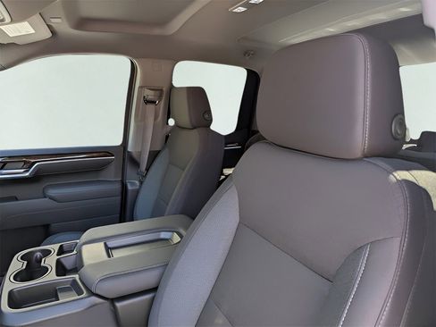New 2026 GMC Sierra 1500 Elevation image 16