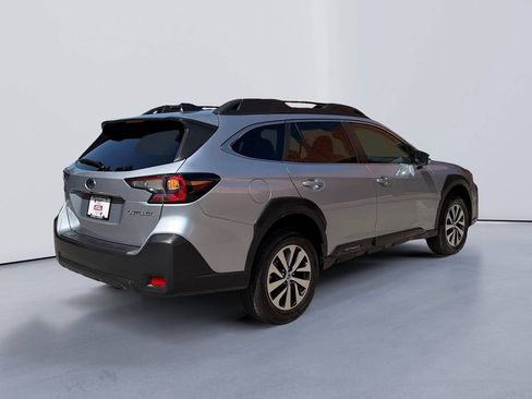 Certified 2024 Subaru Outback Premium w/ Popular Package #1A AWD/4WD image 3