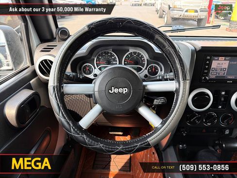 Used 2008 Jeep Wrangler Unlimited Sahara AWD/4WD image 19
