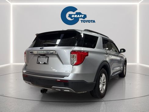 Used 2020 Ford Explorer XLT w/ Equipment Group 202A RWD image 7