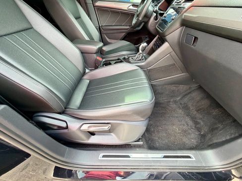 Used 2022 Volkswagen Tiguan SE R-Line AWD/4WD image 25