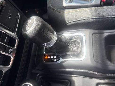 Used 2024 Jeep Wrangler Unlimited Sport AWD/4WD image 18