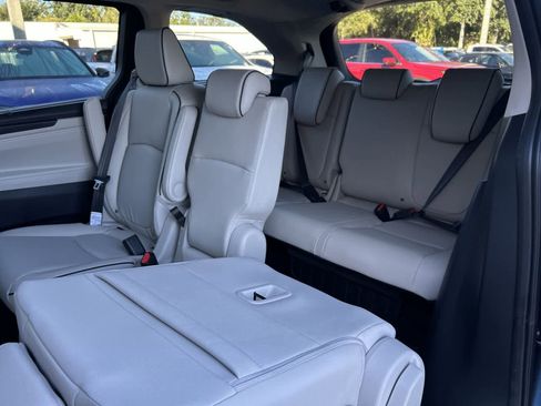 New 2026 Honda Odyssey Touring image 24