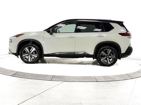 Used 2021 Nissan Rogue Platinum image 7