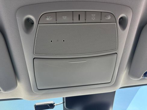 Used 2020 Nissan Rogue Sport S image 36