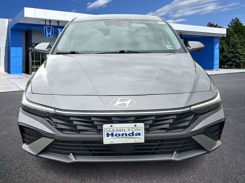 Used 2024 Hyundai Elantra SEL w/ Convenience Package FWD image 28