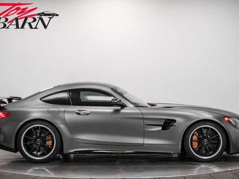Used 2018 Mercedes-Benz AMG GT R image 6
