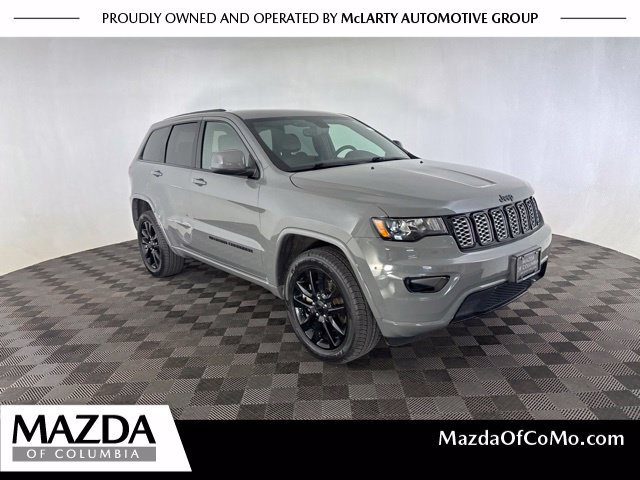 Used 2022 Jeep Grand Cherokee Laredo X AWD/4WD image 1