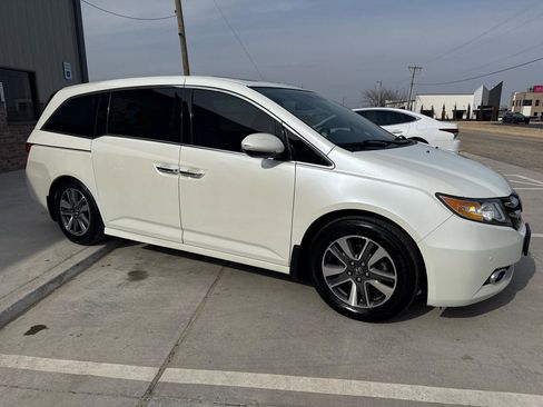 Used 2014 Honda Odyssey Touring image 7