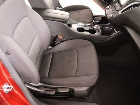 Used 2024 Chevrolet Malibu LT image 13