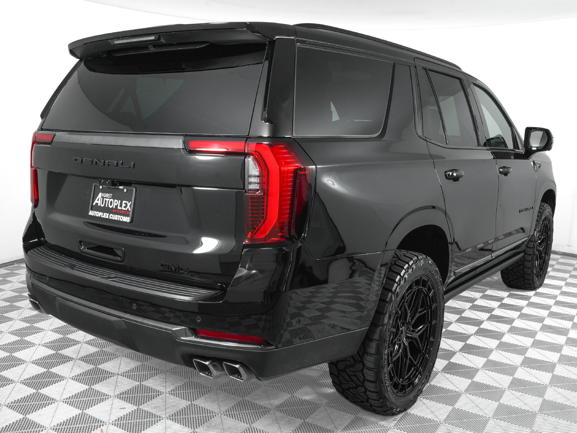 Used 2026 GMC Yukon Denali Ultimate AWD/4WD image 6