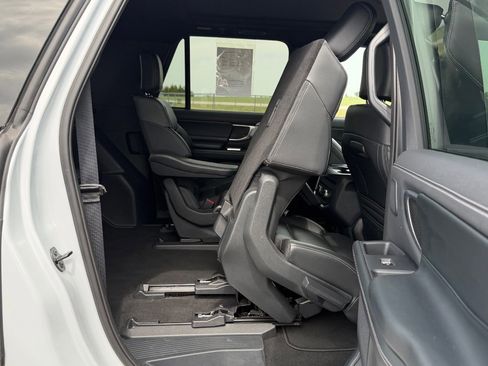 Certified 2025 Ford Expedition Max Platinum w/ Stealth Performance Package AWD/4WD image 30