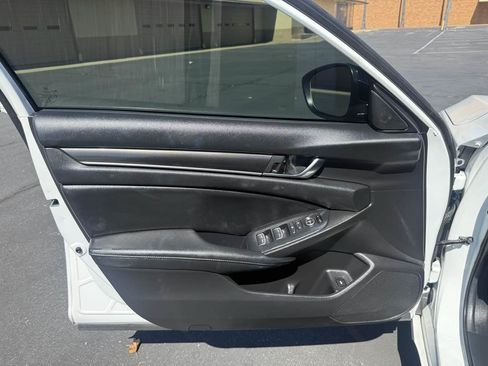 Used 2022 Honda Accord Sport image 12