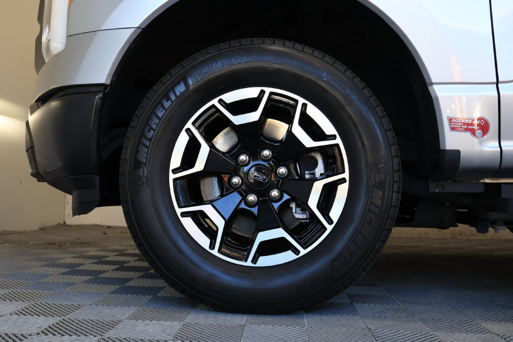Used 2023 Ford F150 Lightning Pro AWD/4WD image 9