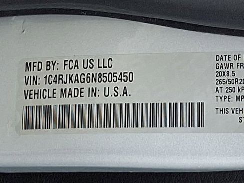 Used 2022 Jeep Grand Cherokee L Laredo image 25