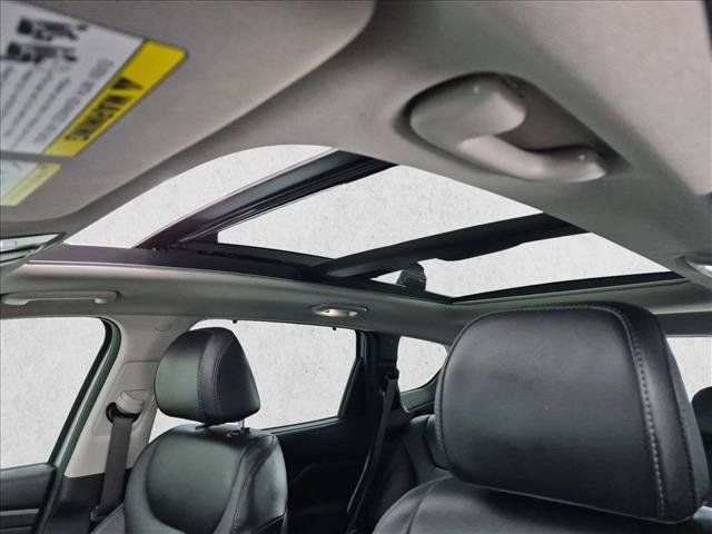 Used 2023 Hyundai Santa Fe SEL w/ Premium Package FWD image 21