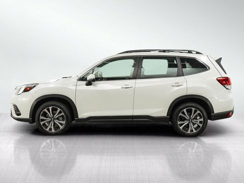 Used 2023 Subaru Forester Limited AWD/4WD image 2