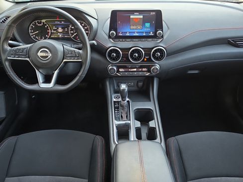Used 2025 Nissan Sentra SR FWD image 7