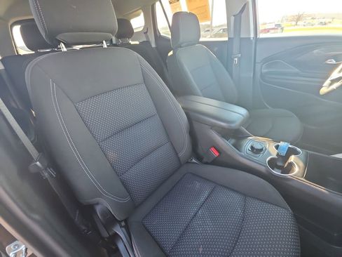 Used 2024 GMC Terrain SLE FWD image 23